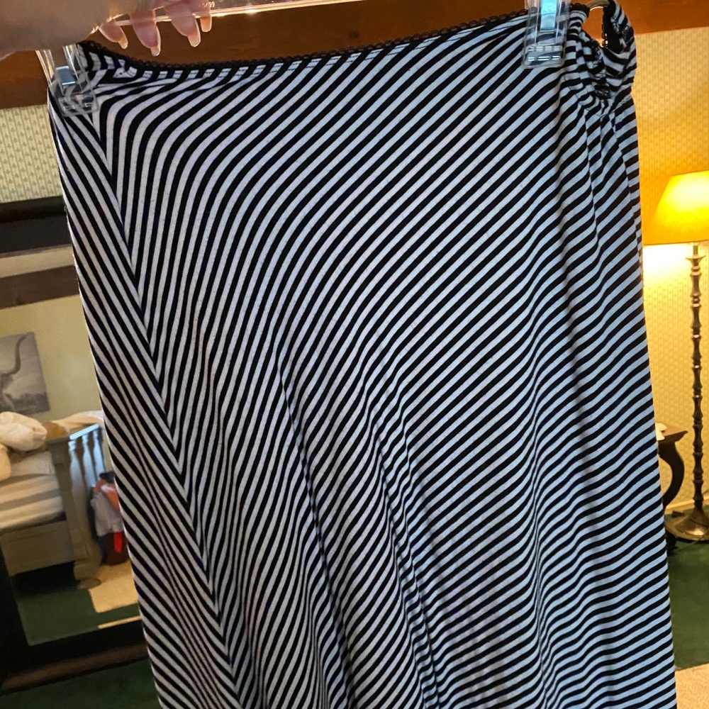 Midi striped skirt